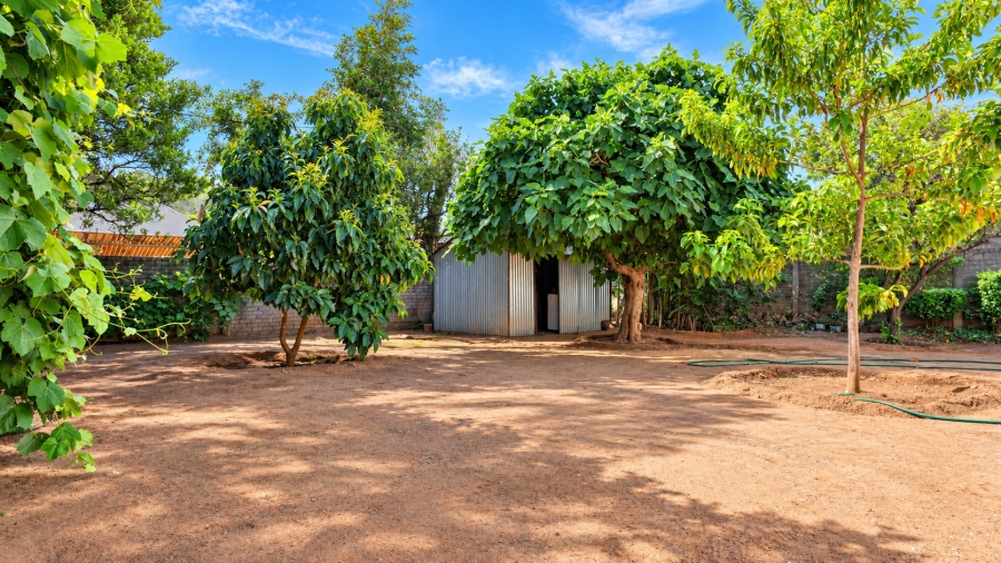 Commercial Property for Sale in Bodorp North West